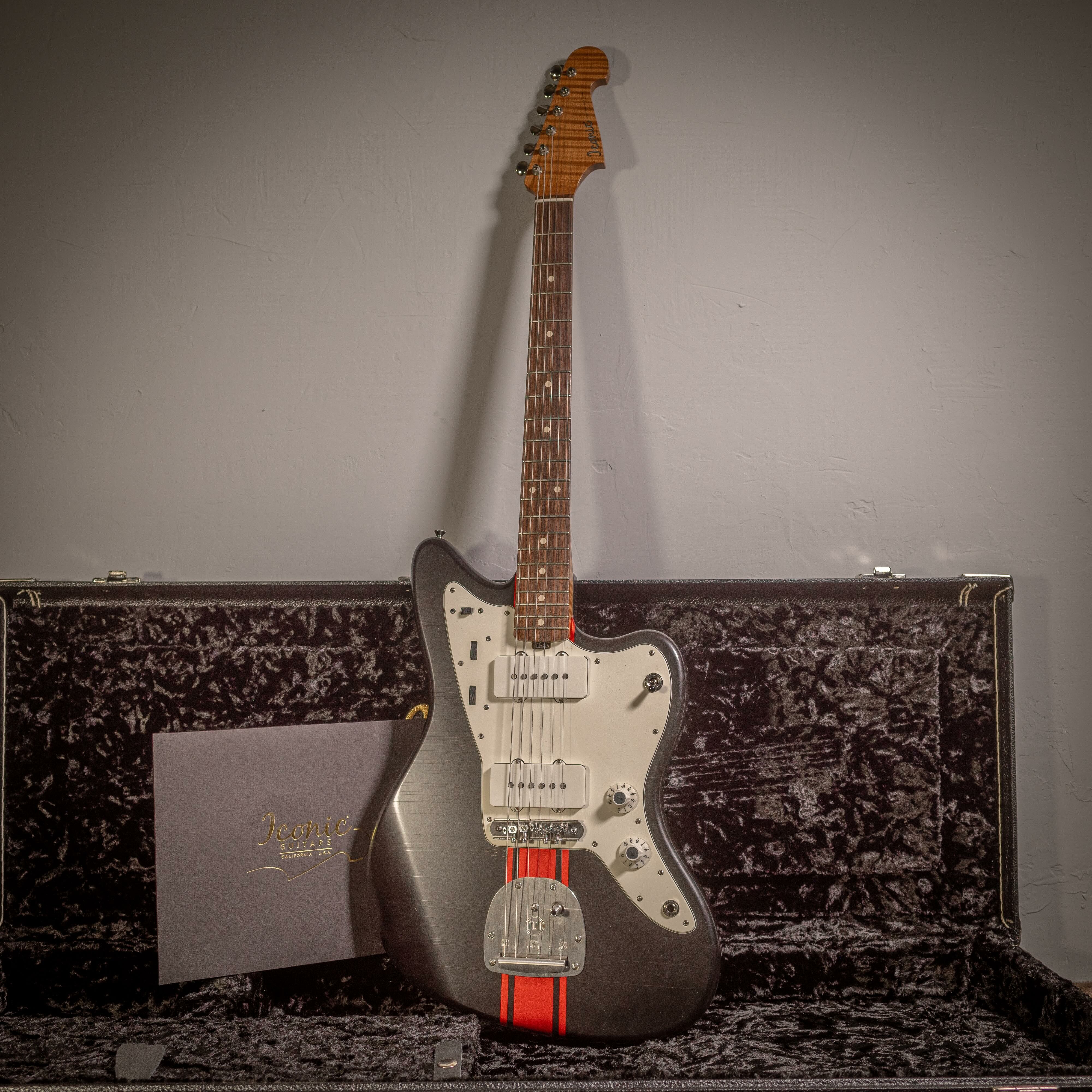 Iconic Cardiff Vintage 電吉他