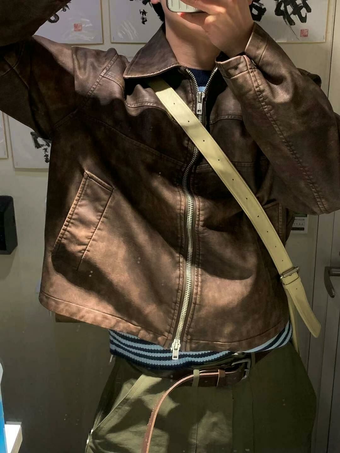 洗水反領拉鍊合成皮褸 JK2570