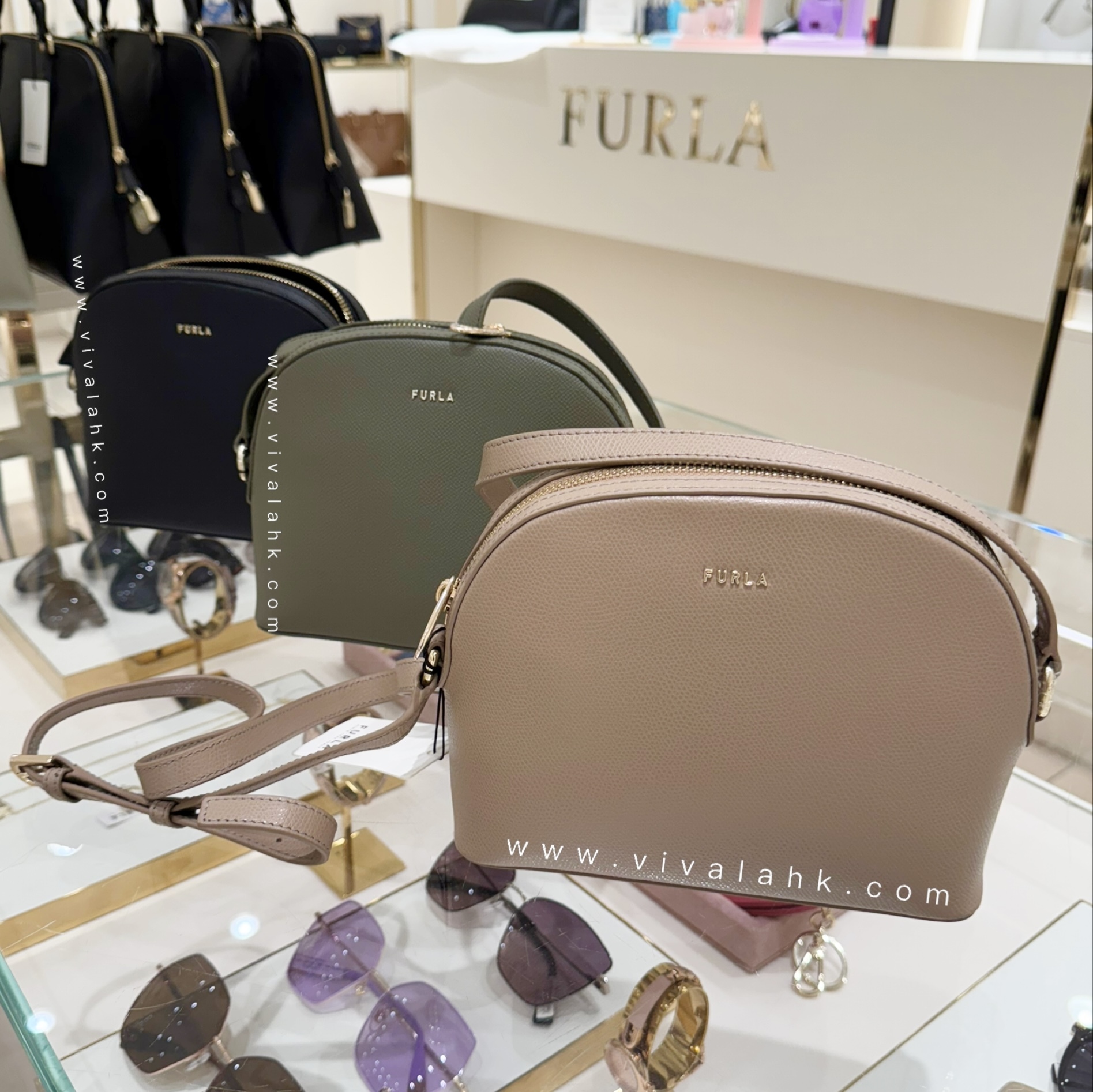 Furla - Classic 貝殼斜孭袋 (WE00711 BX0306)