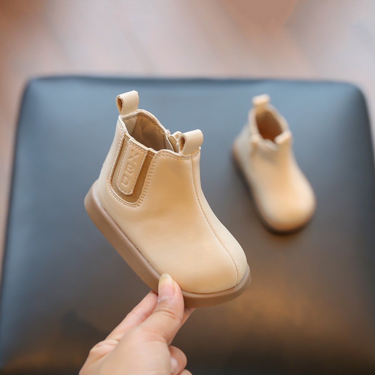 韓系帶拉鍊小皮靴