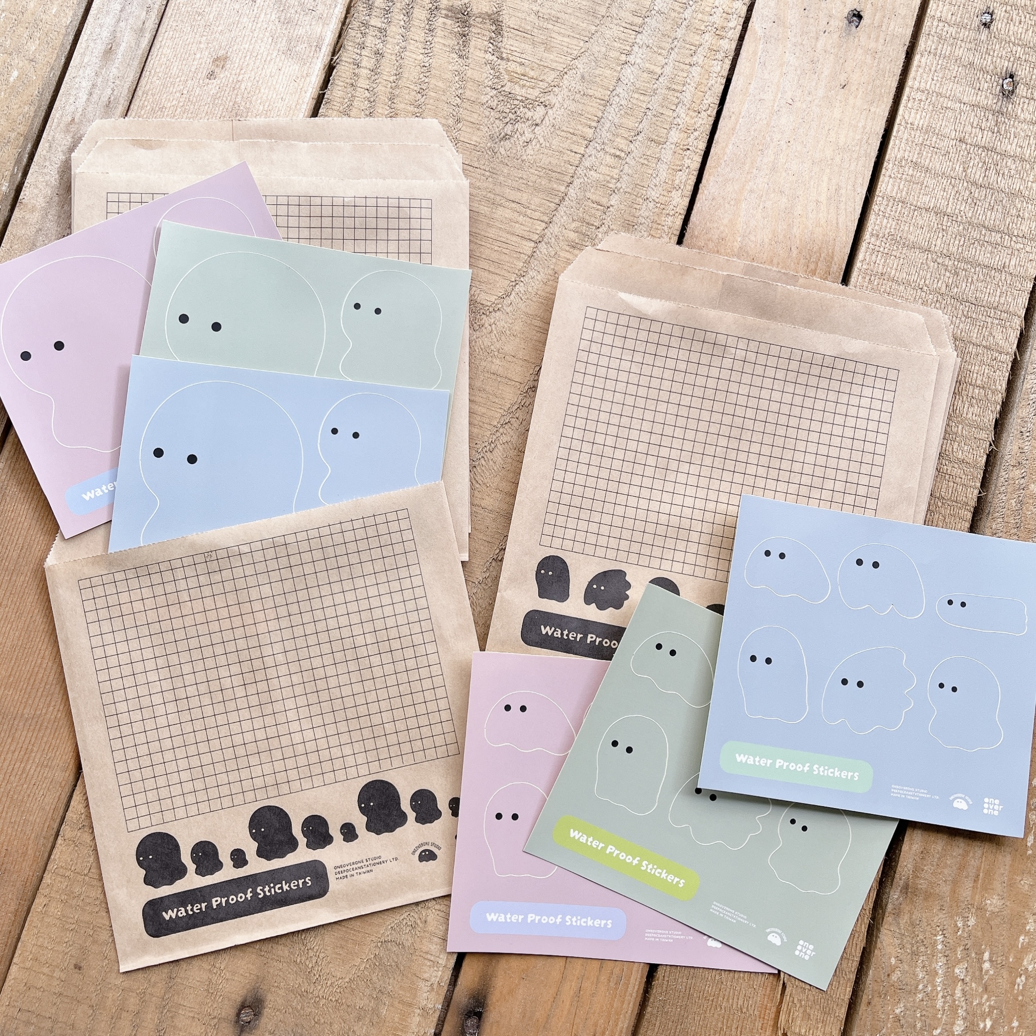 不明物體 中型防水貼紙 01 彩色｜一分之一工作室 台灣