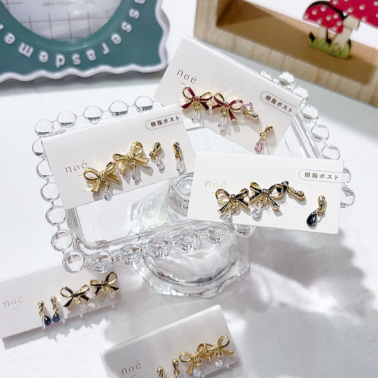 迷你蝴蝶結耳環