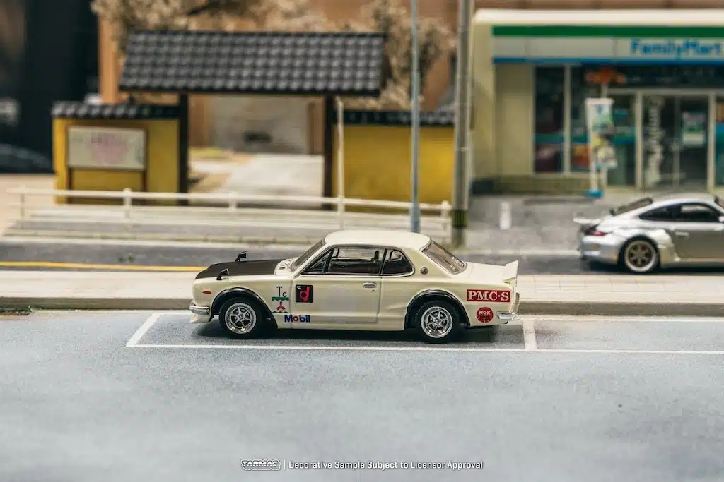 Tarmac Works Nissan日產 Skyline 2000 GT-R (KPGC10) White Lamley Special Edition