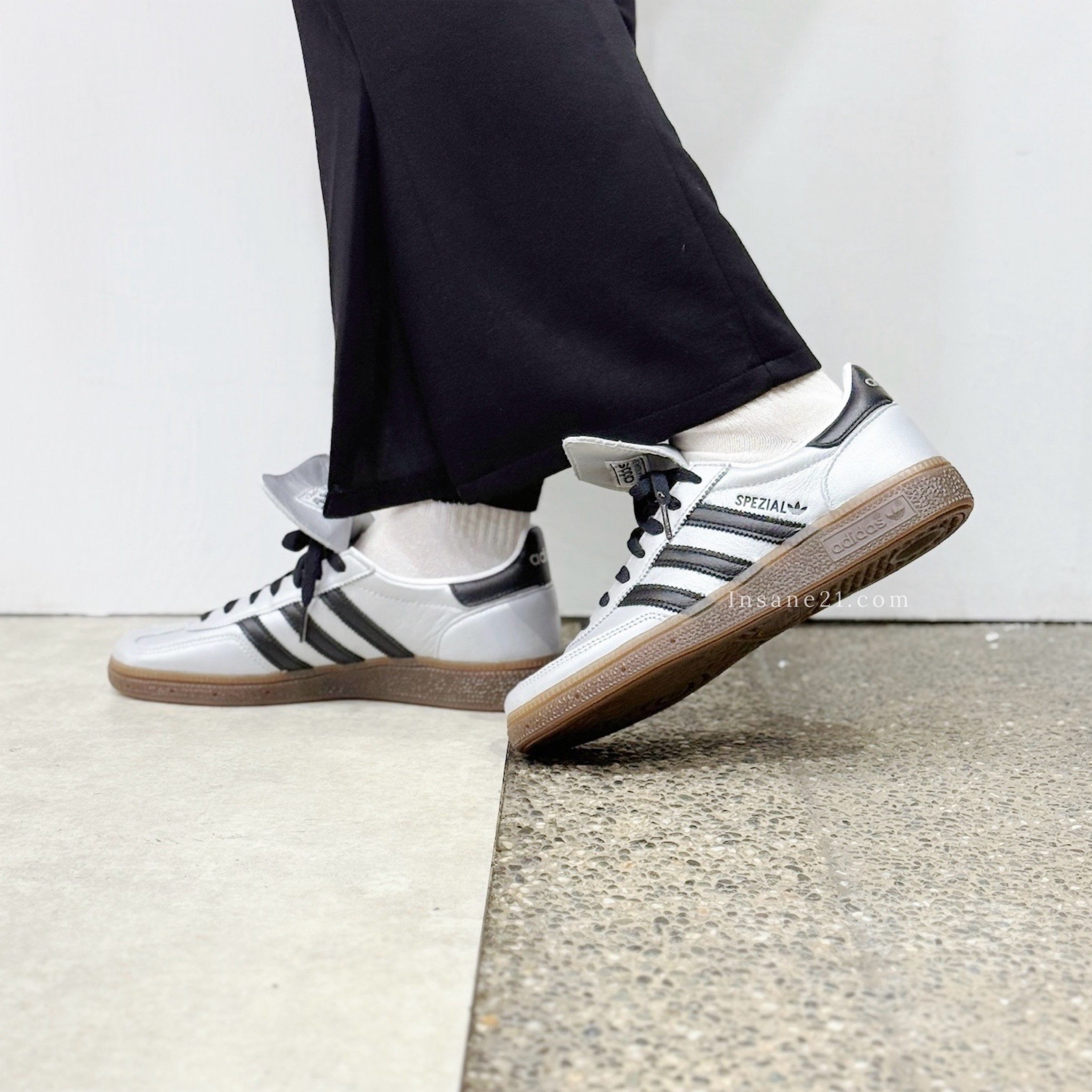 ADIDAS HANDBALL SPEZIAL 亮銀 翻鞋舌 JS0599