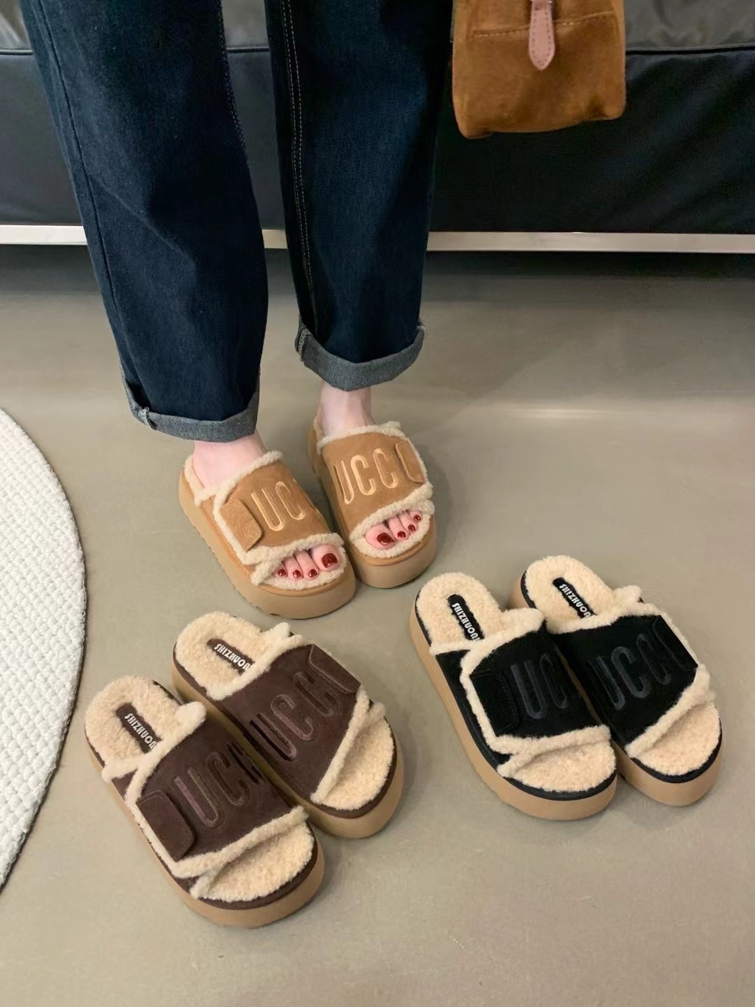 羊羔毛雪靴底拖鞋