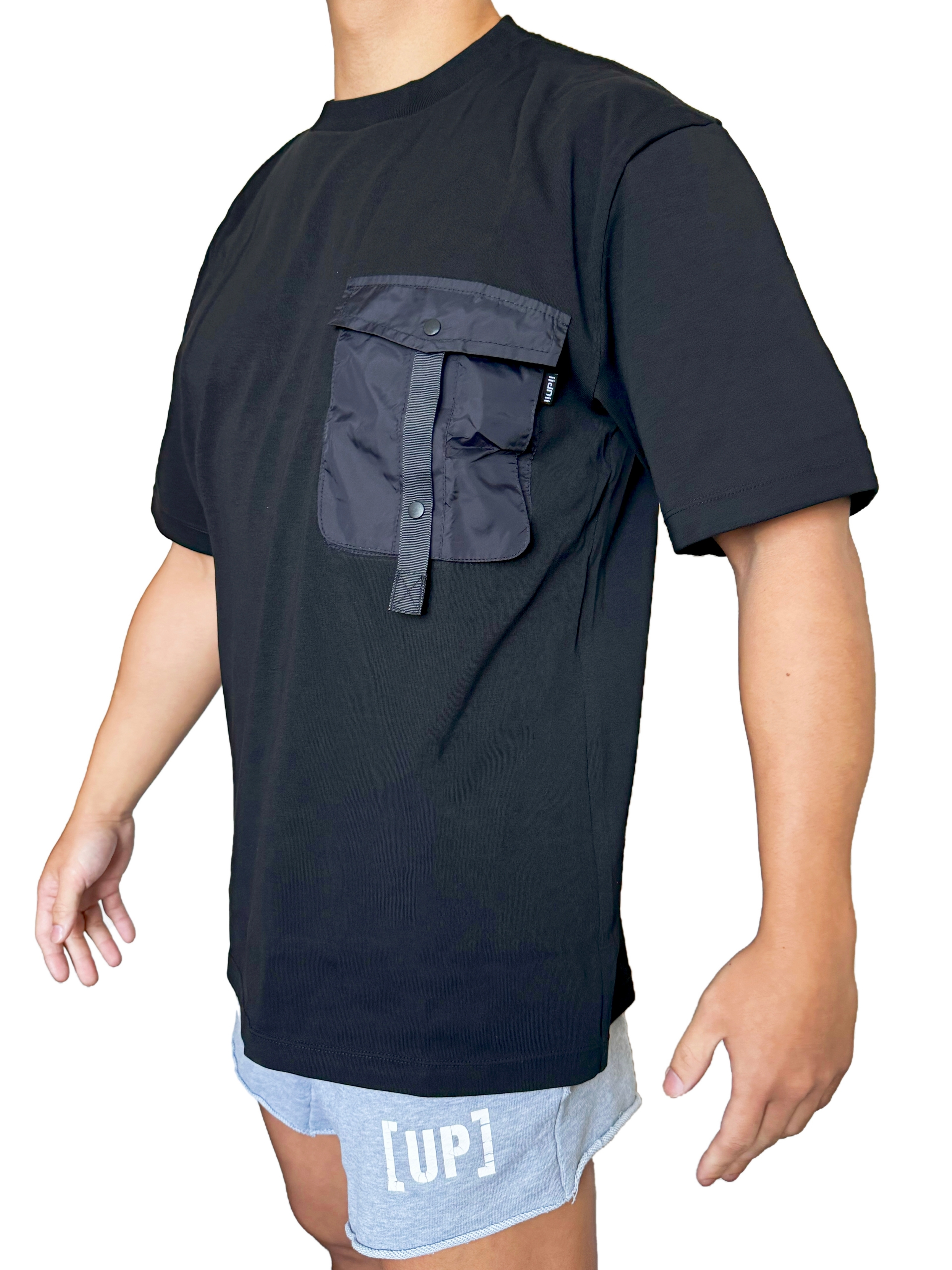 2025 全新系列  - Oversized Pocket Tee 寬版落肩T恤 極致黑