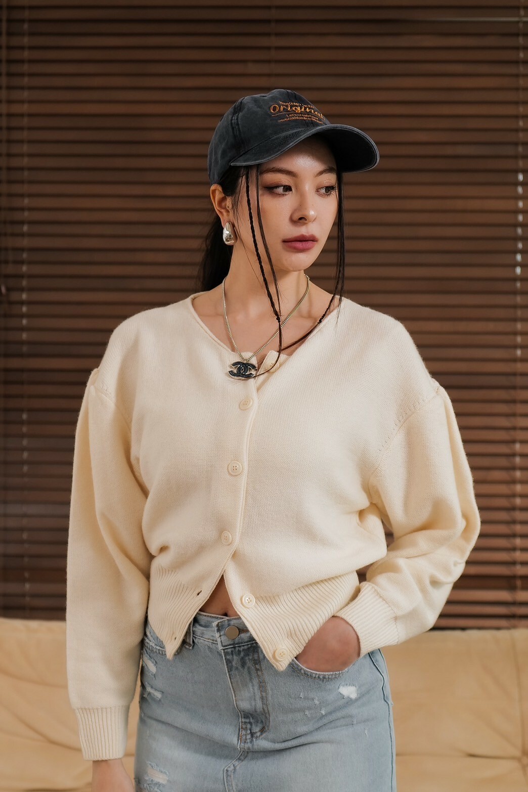 必備羊毛排釦外套_AMISSA（米白）