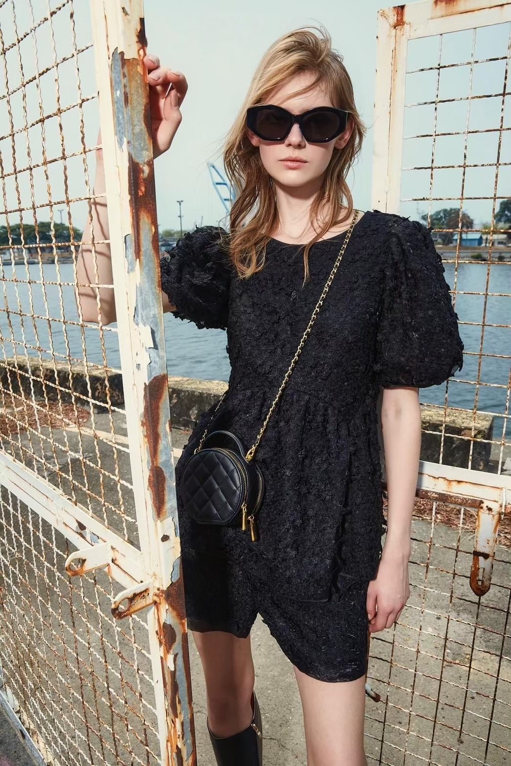 BD15108A1 新優雅立體刺繡小花娃娃裝上衣