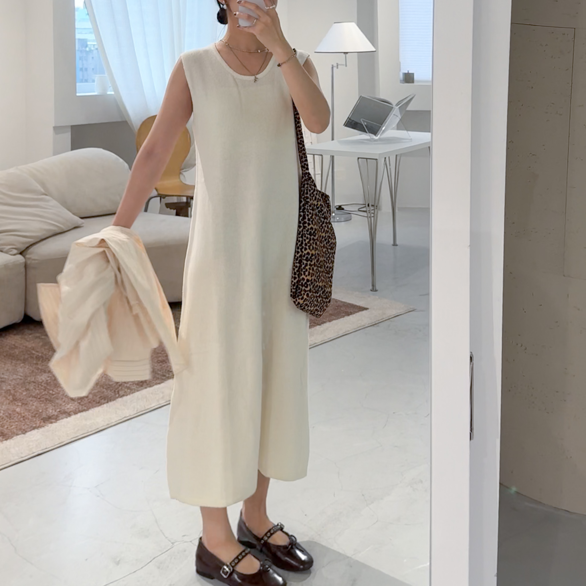 N25 100%wool寬肩針織背心洋(白)