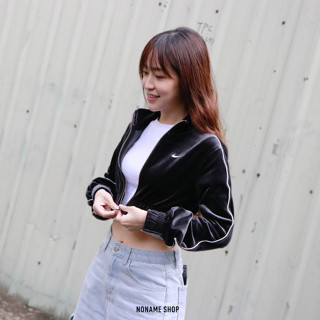 NIKE SPORTSWEAR COLLECTION 短版 絨面 辣妹 合身 外套 黑色 (女款)