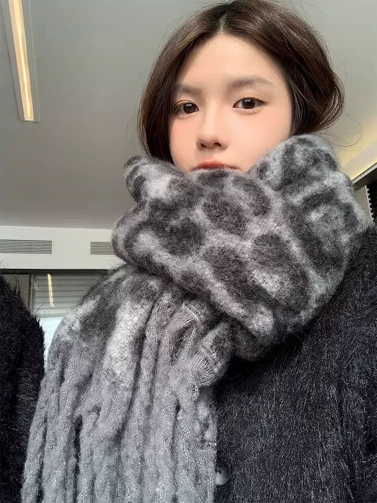 博主豹紋混織圍巾/二款