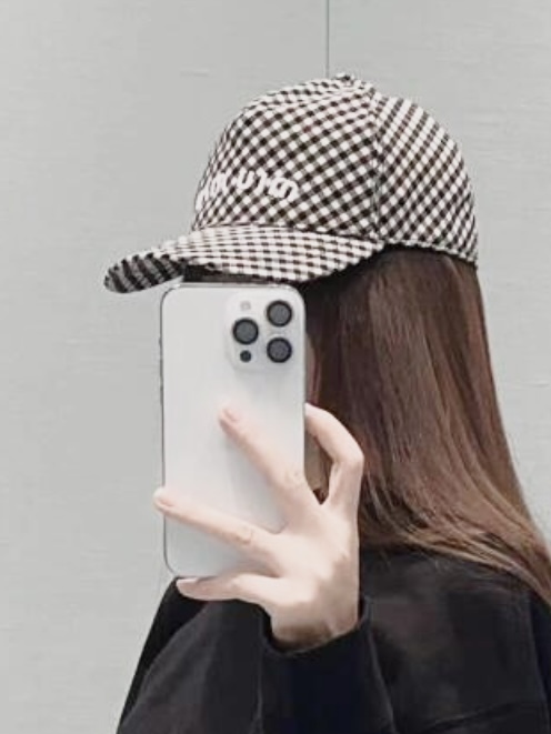 MIU MIU 格紋羊毛棒球帽
