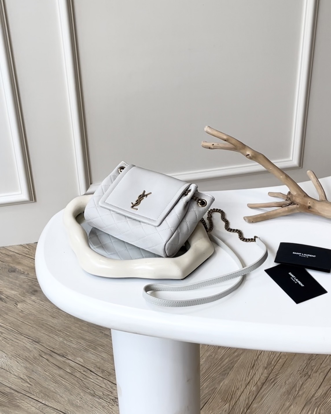 YSL｜NOLITA小羊皮迷你 白色