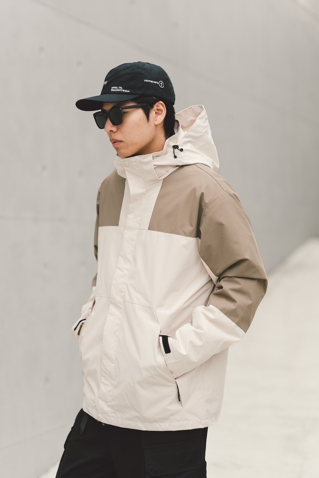 【逢甲 FUZZY】全機能 防潑水 禦寒 三合一 兩件式 連帽外套 衝鋒衣