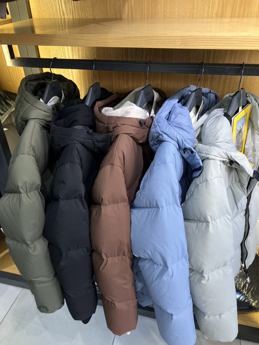 【代購】NATIONAL GEOGRAPHIC 國家地理 Golden Mall 短版 羽絨 外套N244UDW120 / N244UDW820