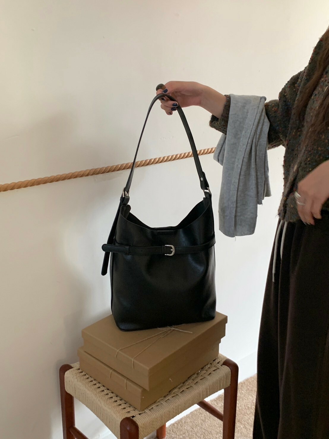 高級感小眾皮帶扣肩背包/二色