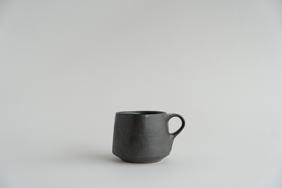 二川修 - 四角馬克杯 M / 茶