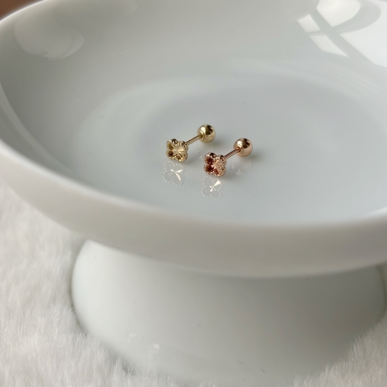 14K滾邊金片幸運草轉珠耳環