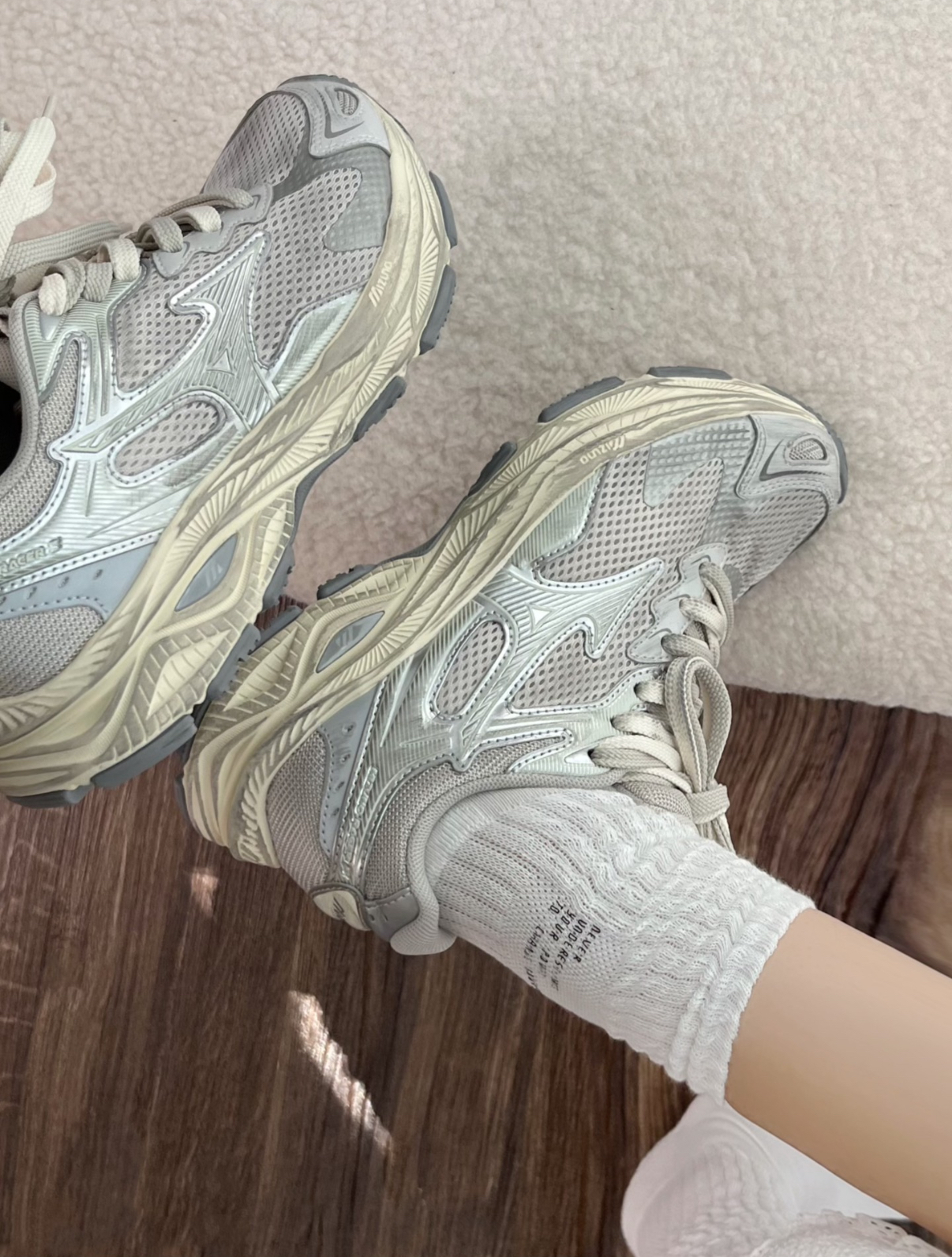 MIZUNO 美津濃 Racer S 銀灰色 灰白色 奶油底 Y2K 作舊 復古 慢跑鞋 老爹鞋 髒髒鞋 D1GH223518/預購