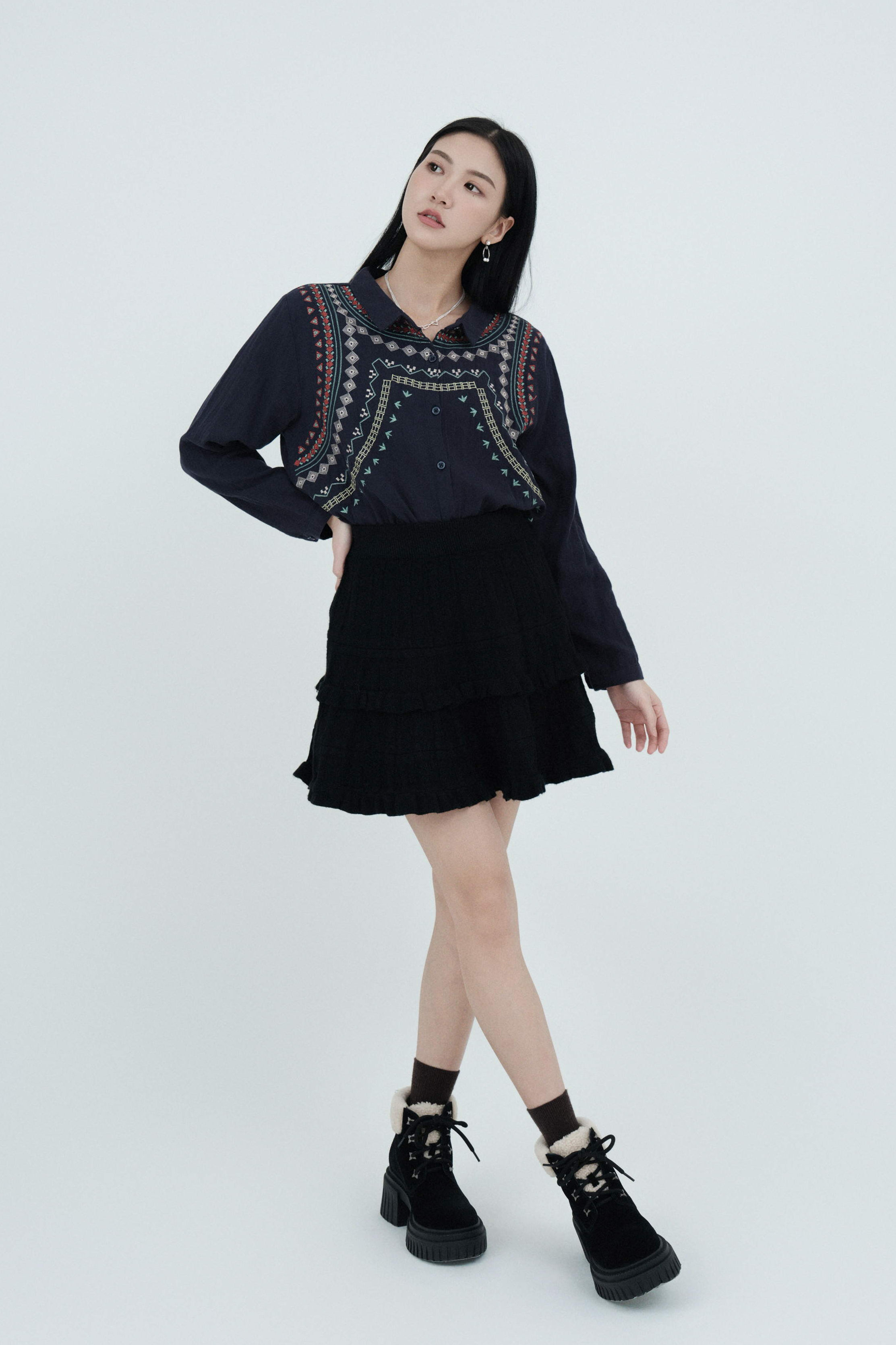 點點紋荷葉針織短裙（現貨款式）