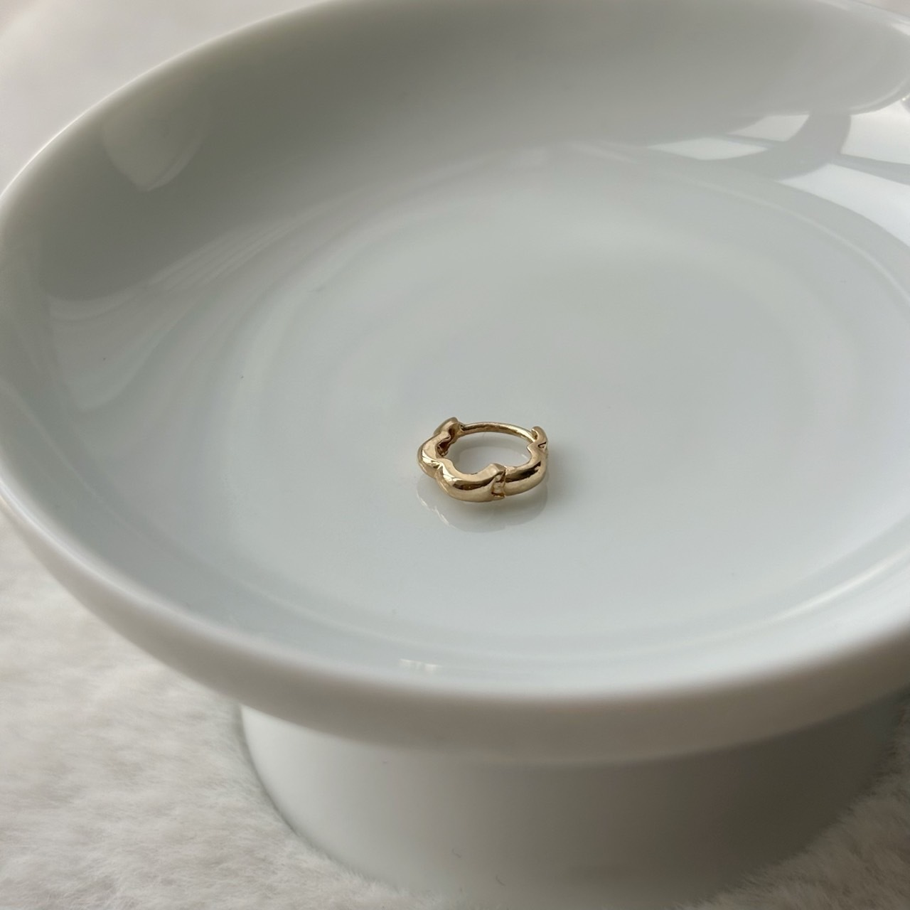 14K簡約花花扣式耳圈