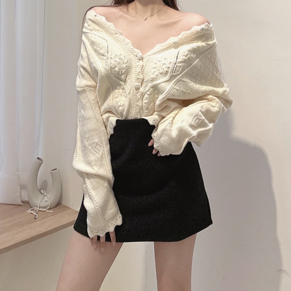 溫柔雕花排釦針織毛衣/單一色