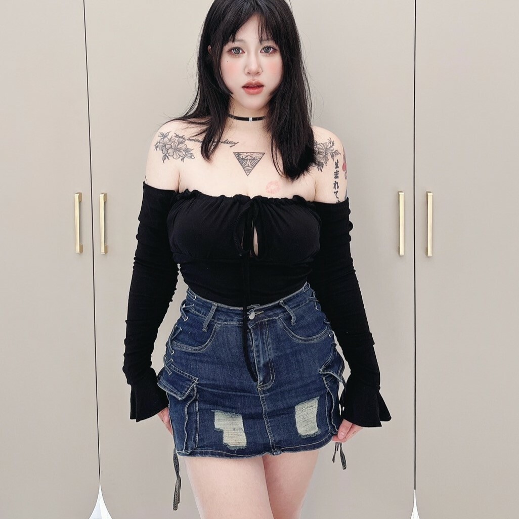 一字領過袖抓皺設計爆乳上衣🍭自訂款