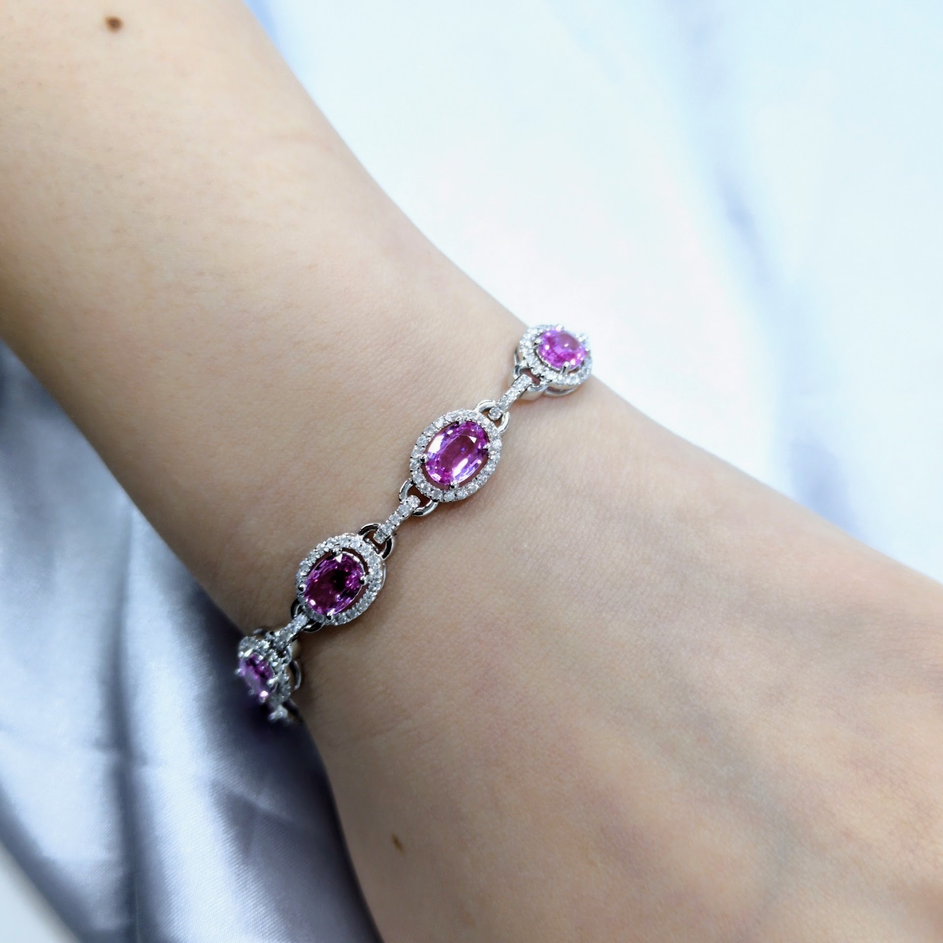 18K White Gold 4.24ct Pink Sapphire and Diamond Bracelet