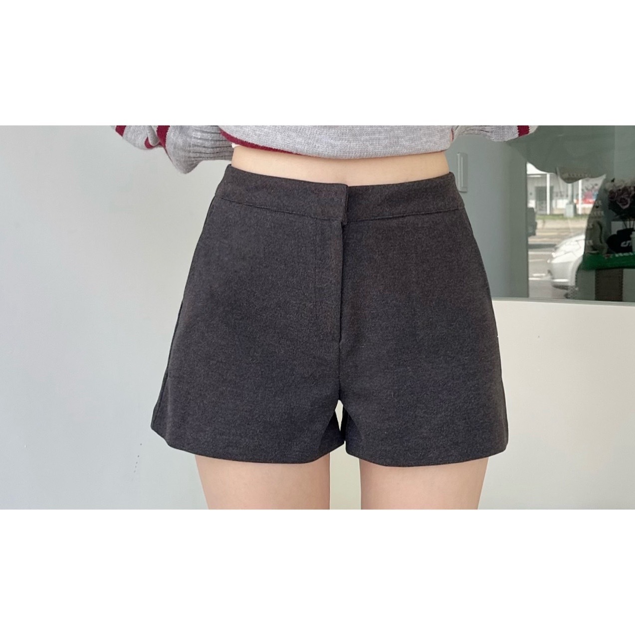 【預購】🔥11.20秋冬新品］💥秋冬必收長腿短褲］🇰🇷正韓中腰西裝毛呢口袋短褲（深灰色/兩色SM）