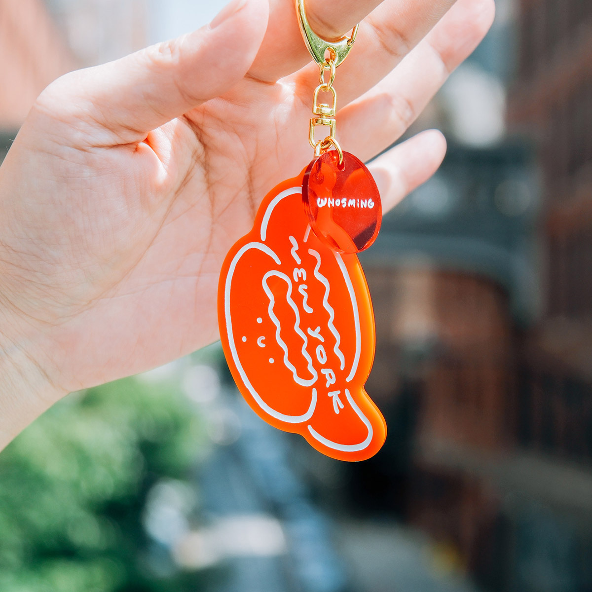 「熱狗貼紙」紐約限定 防潑水大貼紙｜WHOSMiNG