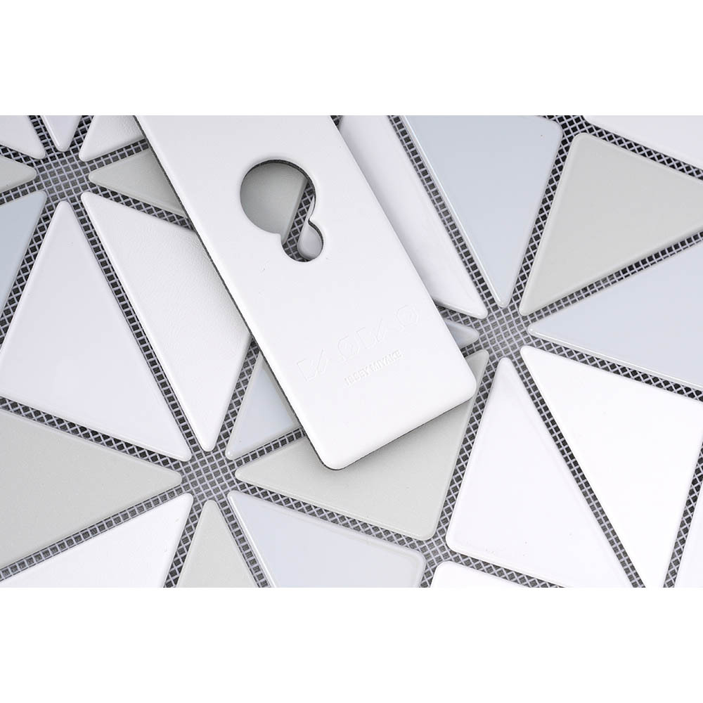 【ISSEY MIYAKE三宅一生】BAO BAO Quatro 6x6 琺瑯光澤設計托特包