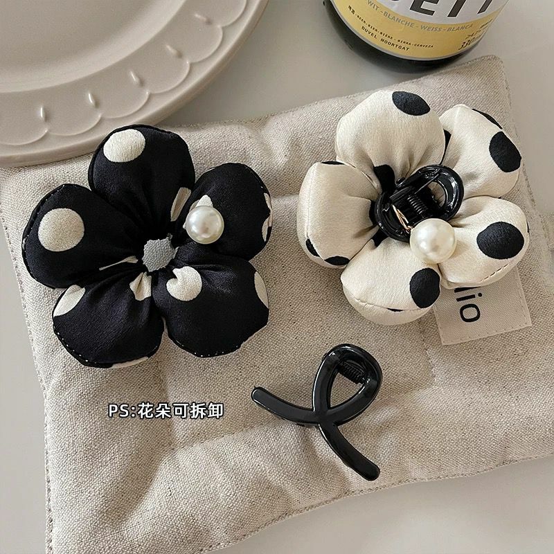 [2 FOR RM10] Japanese Girly Fluffy Flower Hair Claw
