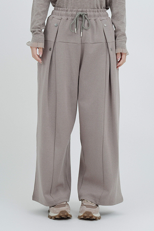 裝飾喼鈕工字褶衛衣褲（現貨款式）