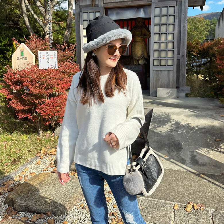 圓領側開衩針織衫