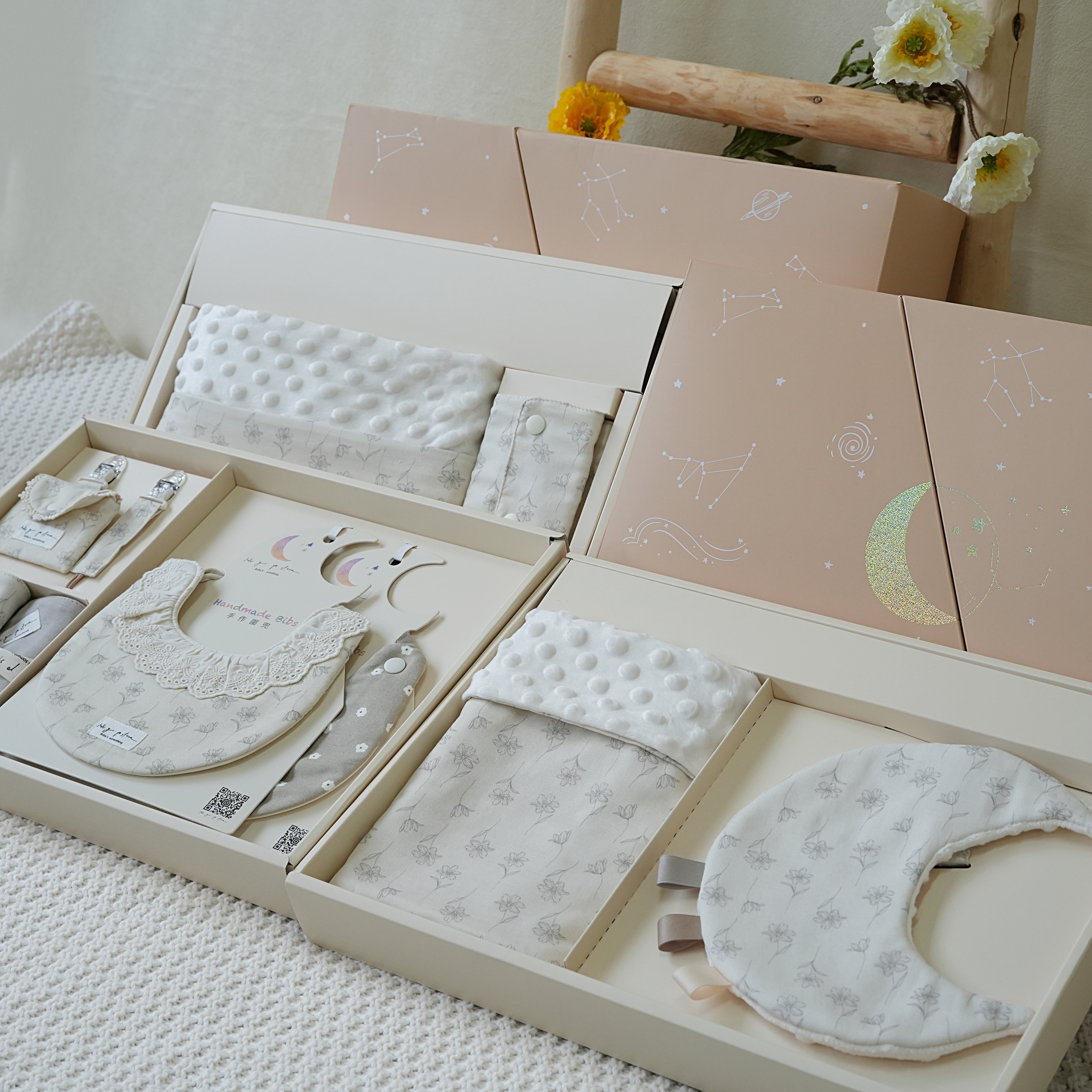 Hi Y.P store-彌月禮盒澎湃組-獨家設計-高雅櫻子