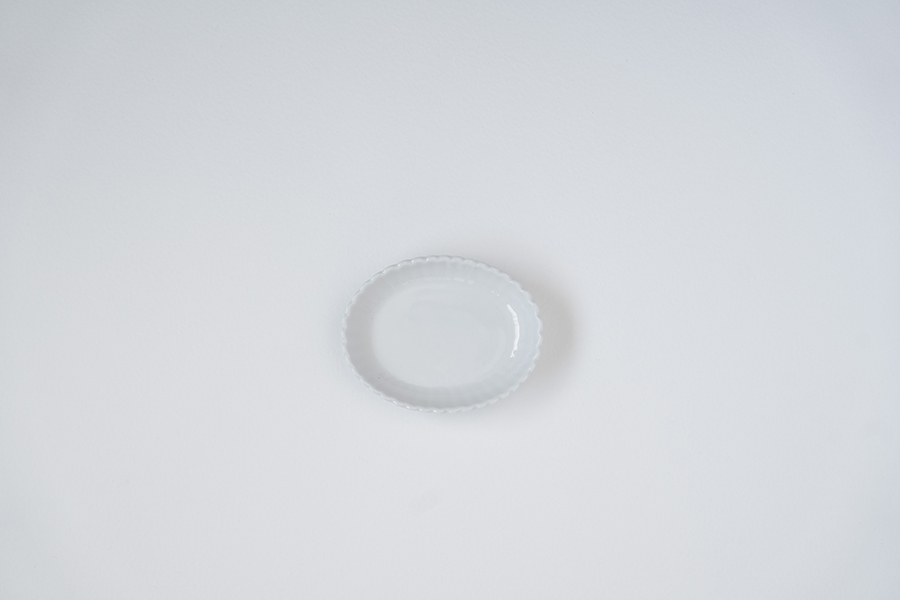 村上雄一-白磁輪花橢圓小皿