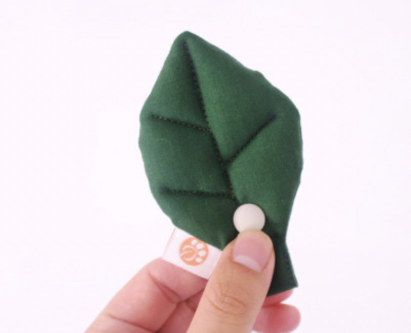 Hikoinu -  深綠葉