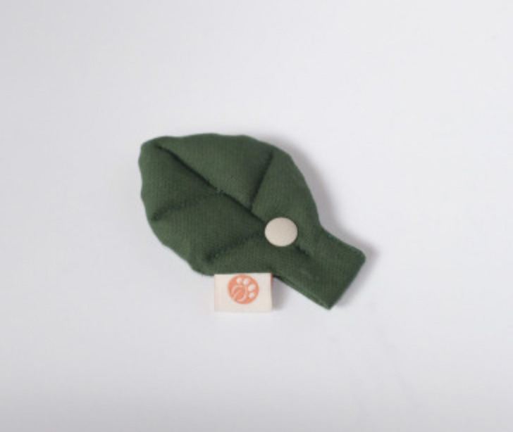 Hikoinu -  深綠葉