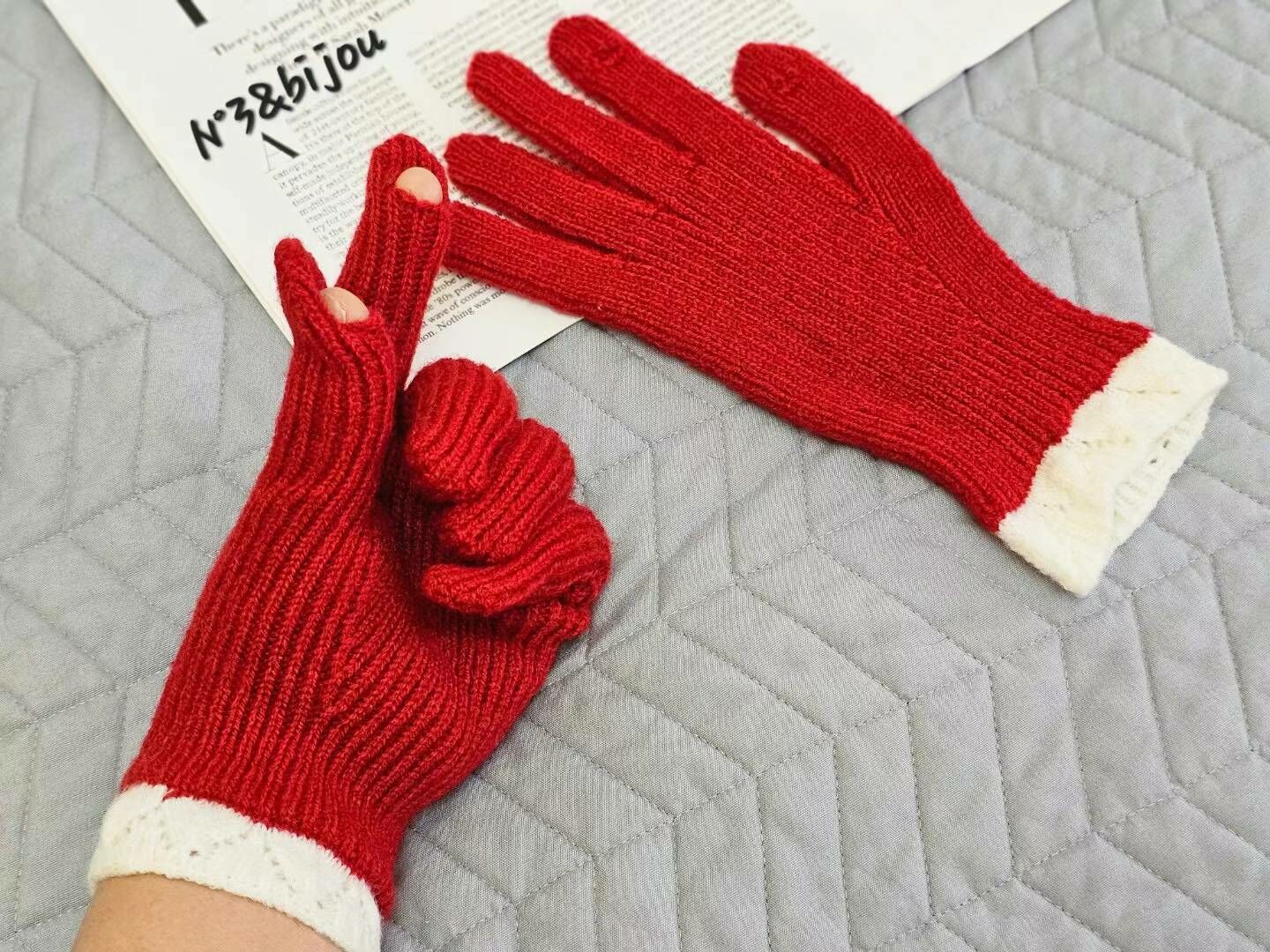 BN3211 白色邊直紋針織手套