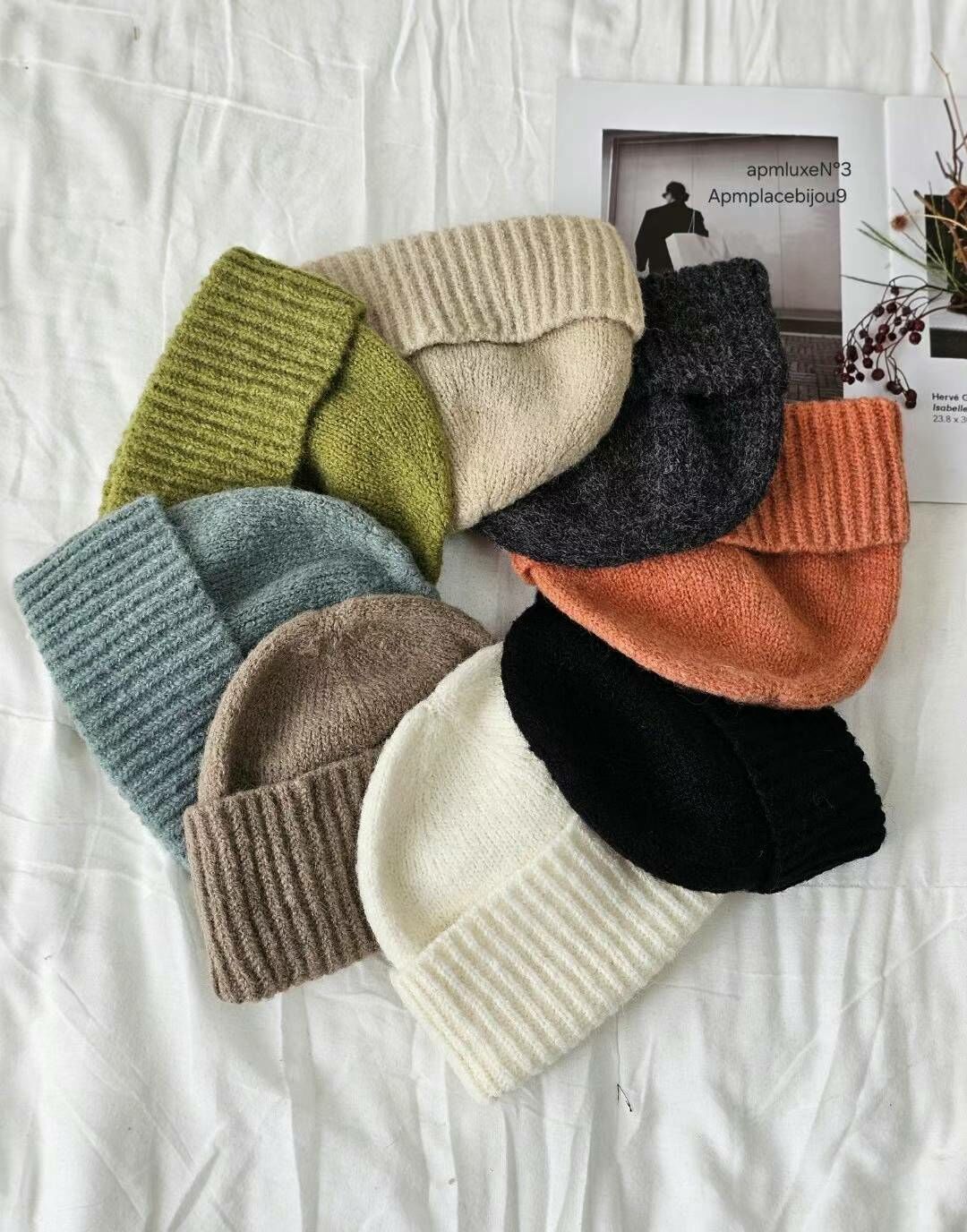 BN3222 粗直紋純色冷帽