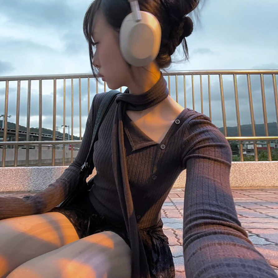 鈕扣斜邊長袖上衣(in stock)