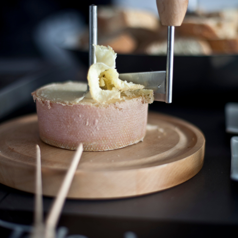 Boska 僧侶頭起司專用刮花刀座 (木頭底)