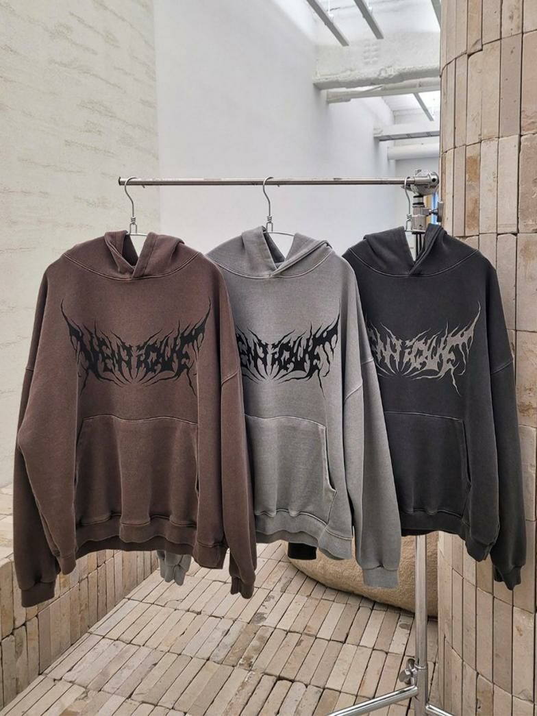 洗水英文字圖案連帽衛衣 VENTIQUE-018T