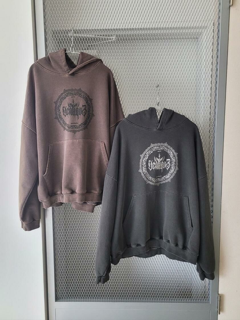 洗水英文字圖案連帽衛衣 VENTIQUE-021T