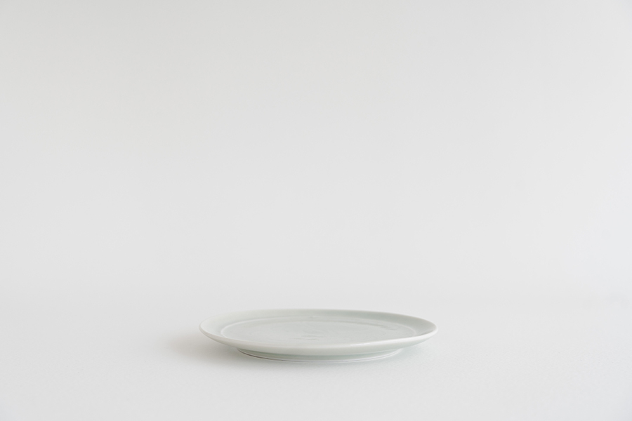 村上雄一 - 青磁宋唐草皿 18cm