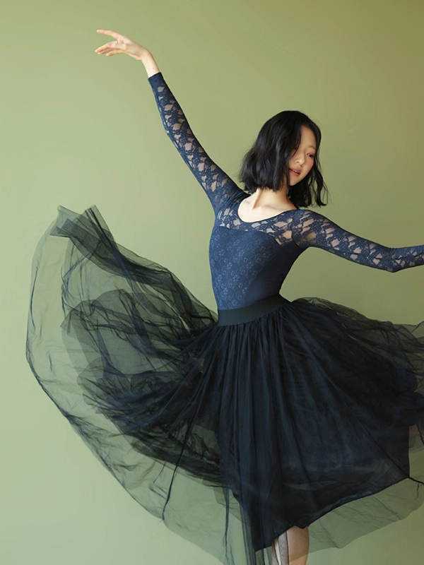 韓國iiLaire 【IL - Bella 長袖蕾絲拼接舞衣】