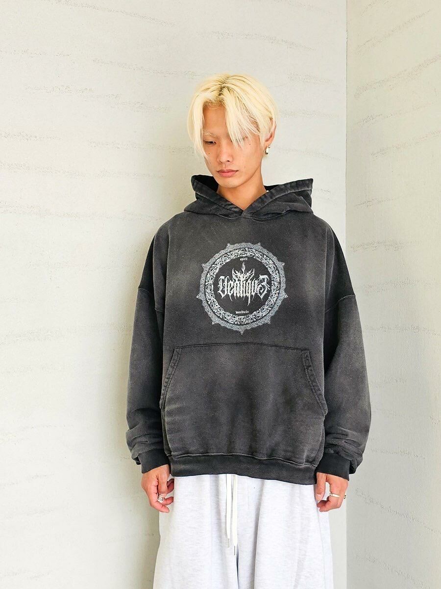 仿污英文字圖案連帽衛衣 VENTIQUE-026T