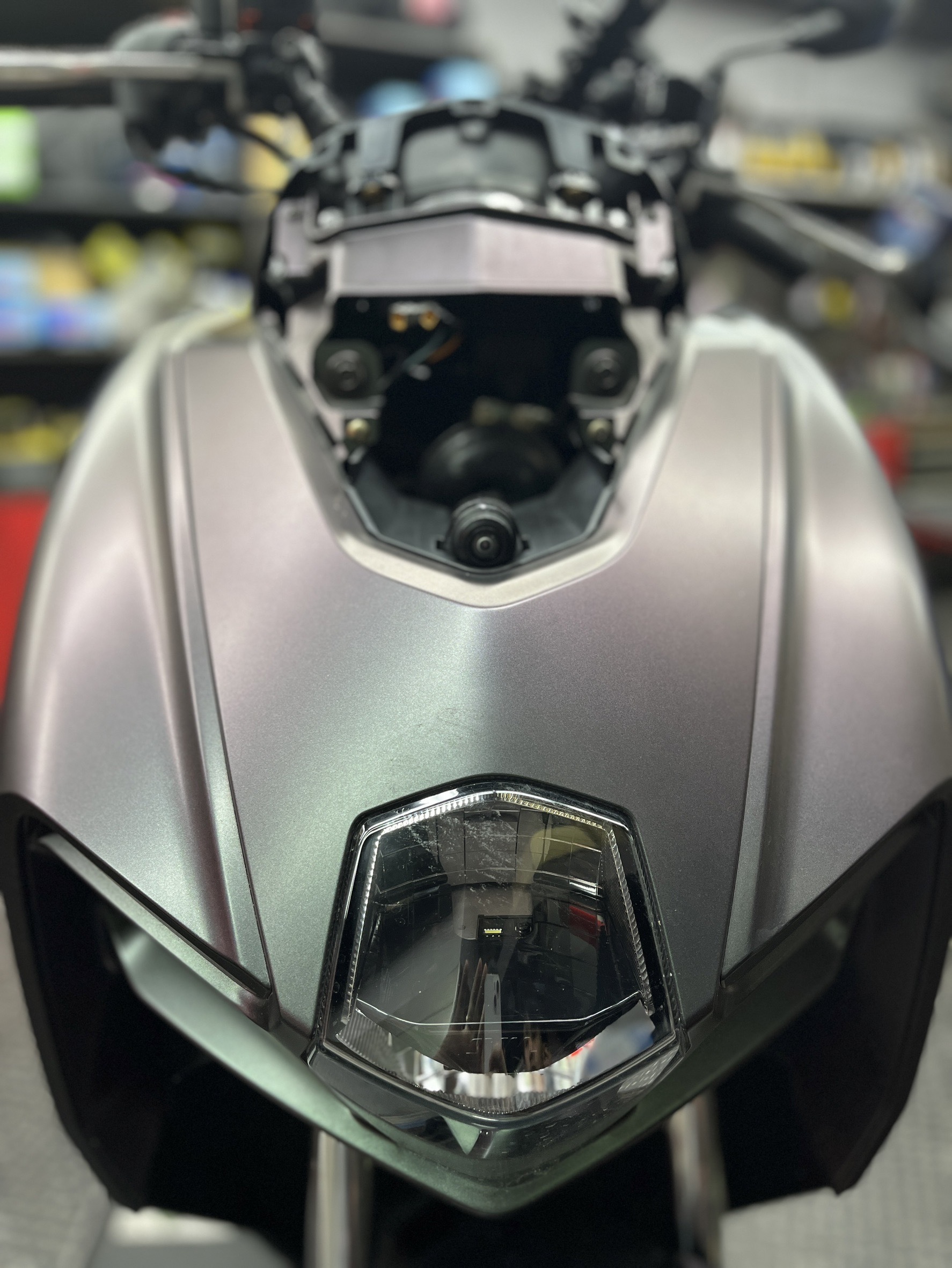 【KOMAX】SYM 曼巴 MMBCU 前鏡頭支架 免手挖 快速安裝 曼巴改裝 行車記錄器配件