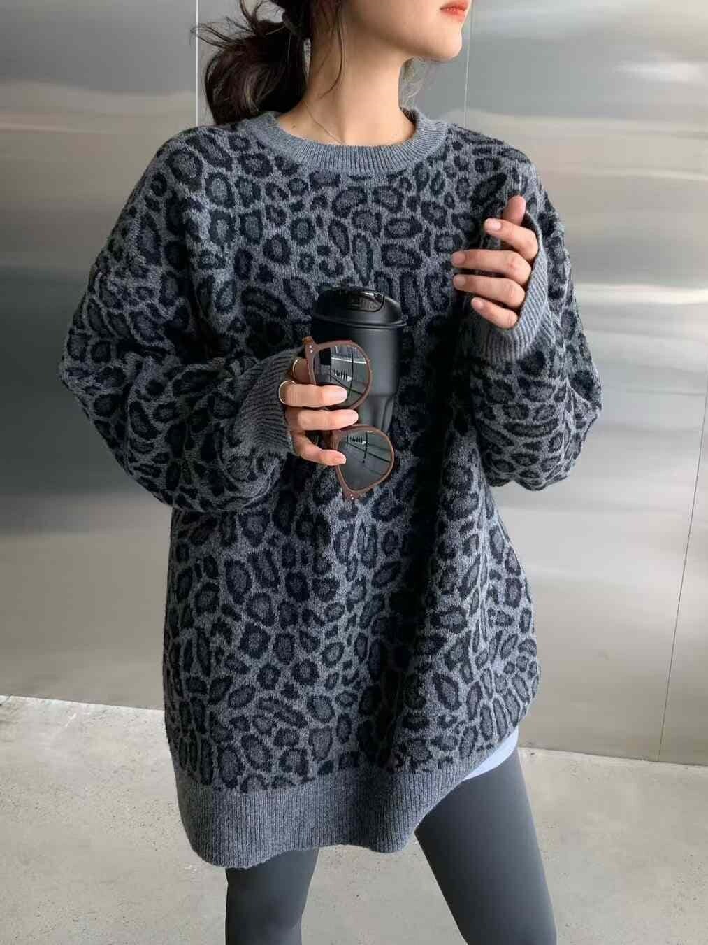上衣丨豹紋大毛衣