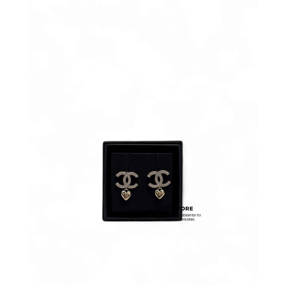Chanel 23P Heart  Earrings - Ghw